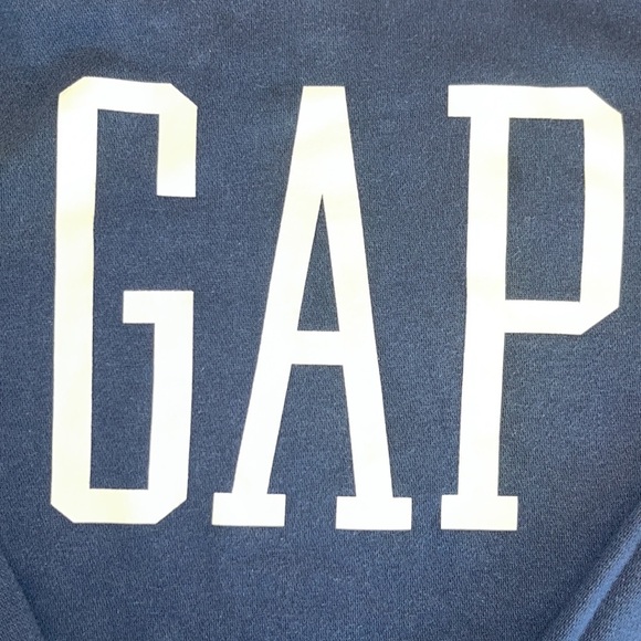 GAP Sweatshirt - Picture 3 of 8
